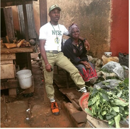 Corper Shows Off His Mother Who Sold Vegetables To Train Him At The University